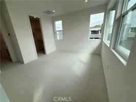 featured image of 693 S Lyon St