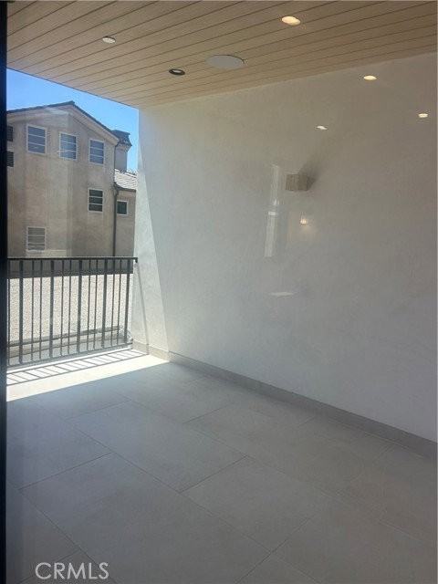 612 Begonia Ave #1-2 - Photo 2 of 8