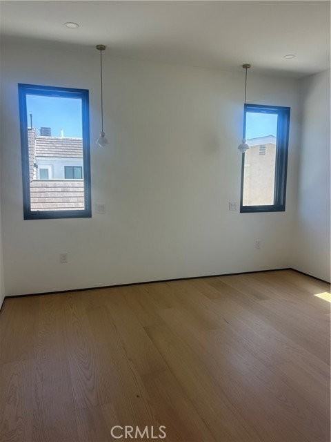 612 Begonia Ave #1-2 - Photo 6 of 8