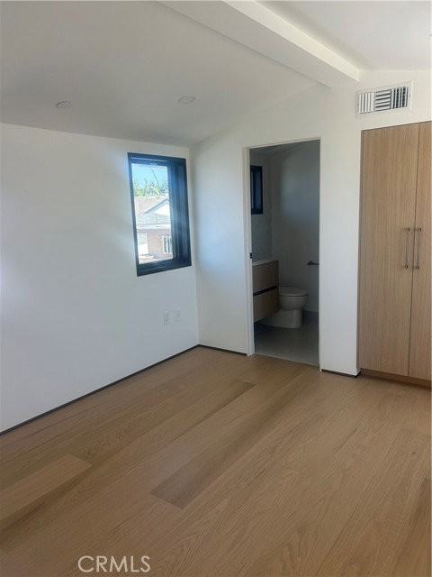 612 Begonia Ave #1-2 - Photo 7 of 8