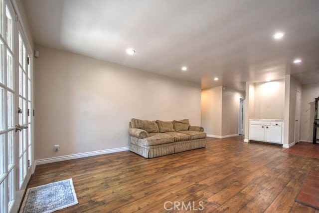 17252 Citron - Photo 4 of 8