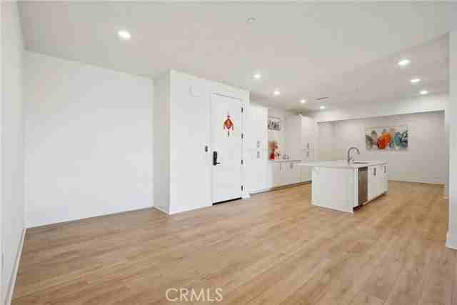 16123 Dawn Way - Photo 3 of 8