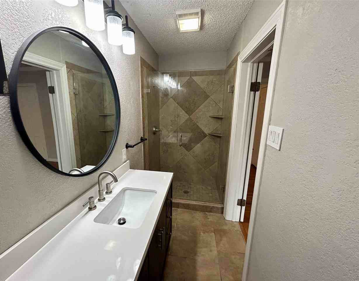 3444 Rogers Ave - Photo 7 of 13