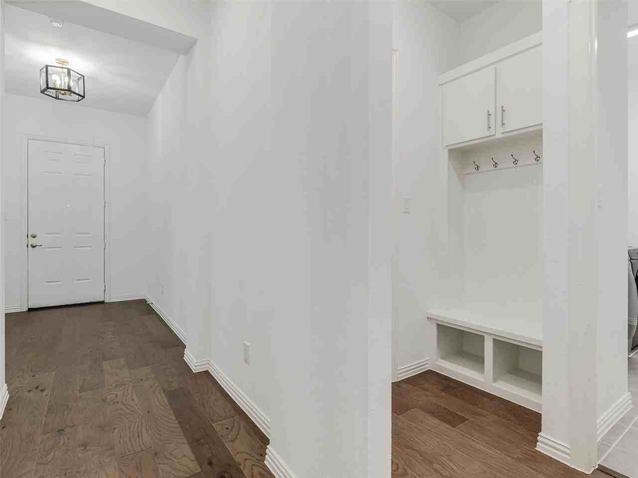 8308 Pine Valley Dr - Photo 6 of 40