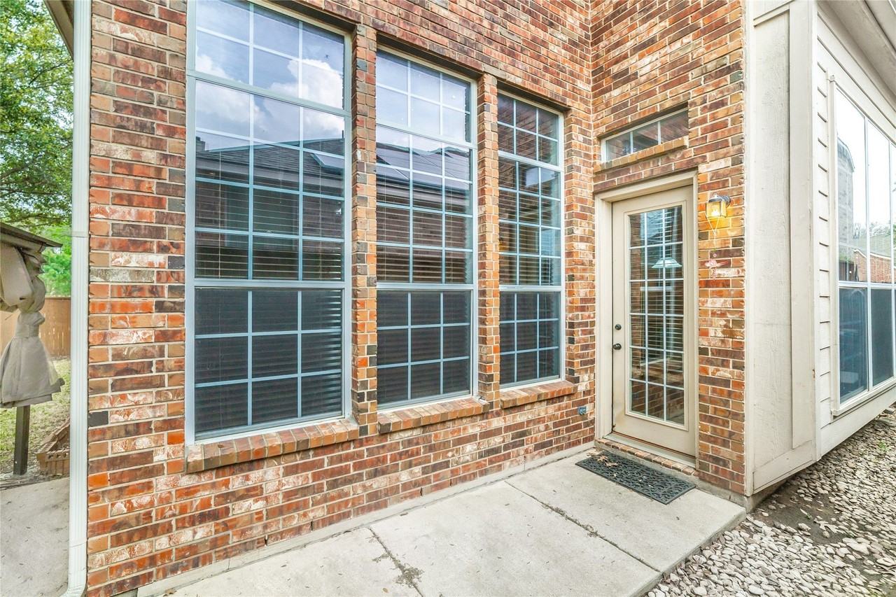 3616 Timothy Dr - Photo 3 of 37