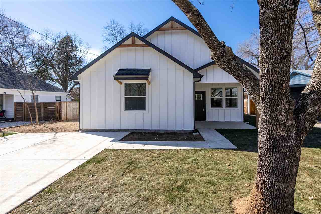 2231 Denison St - Photo 2 of 13