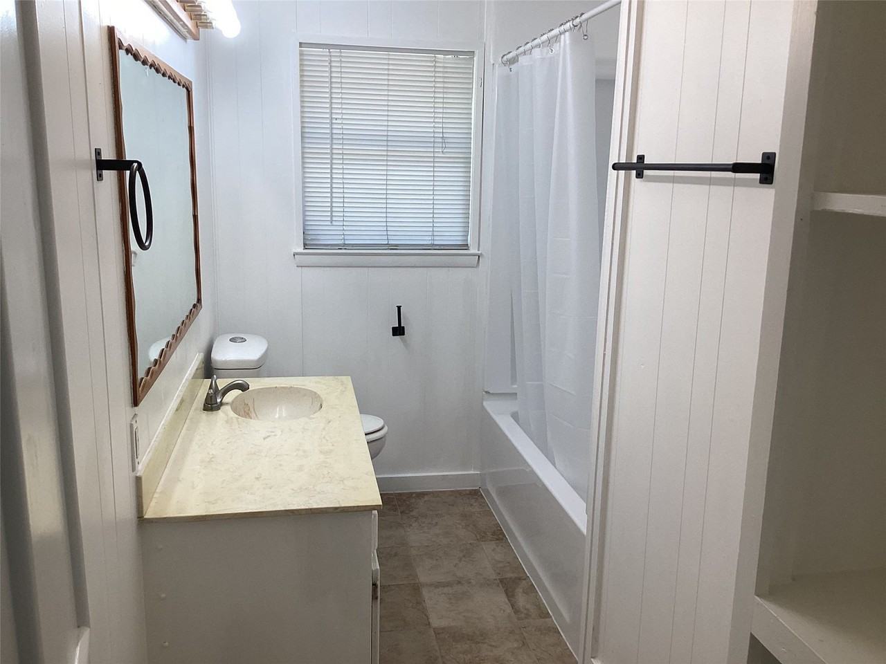 155 Chateau Dr - Photo 6 of 13