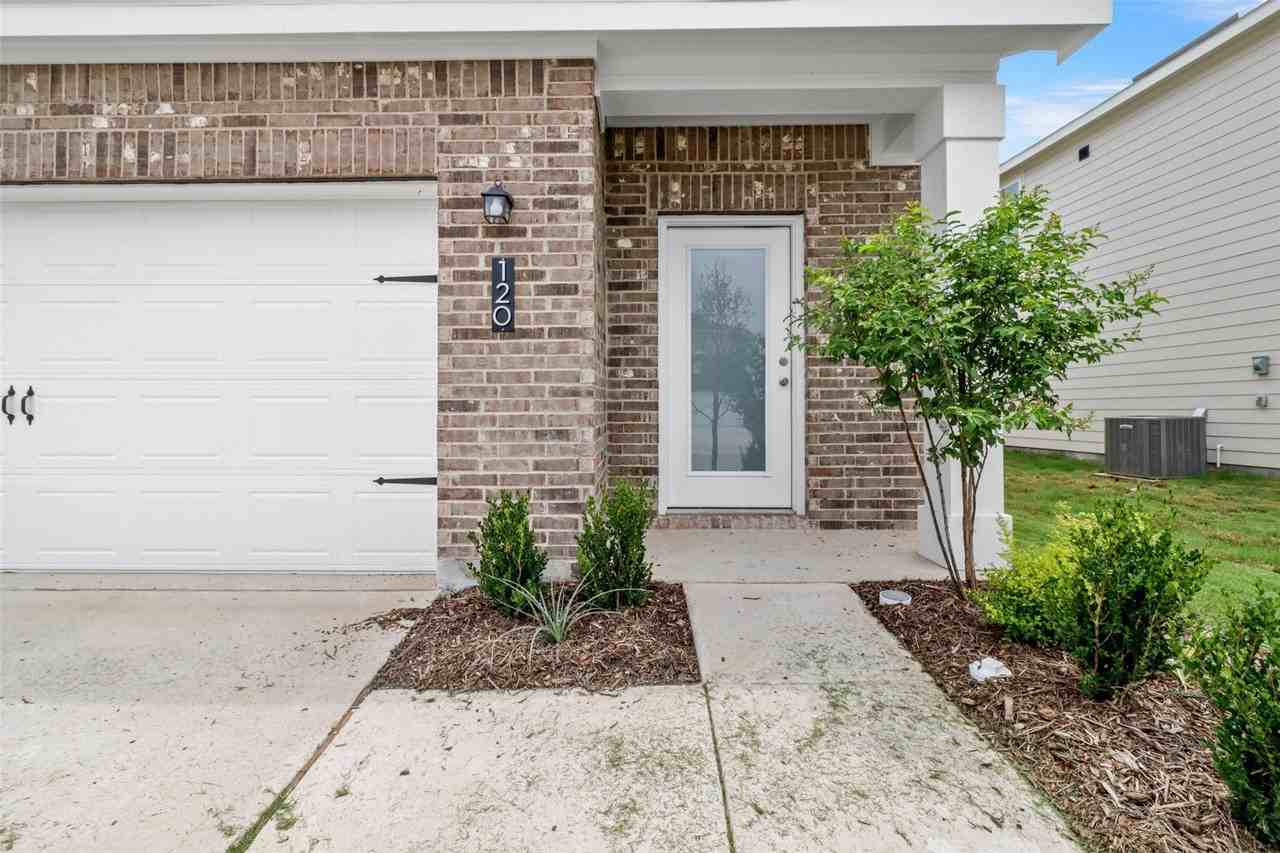 120 Waterhouse Lake Dr - Photo 2 of 28
