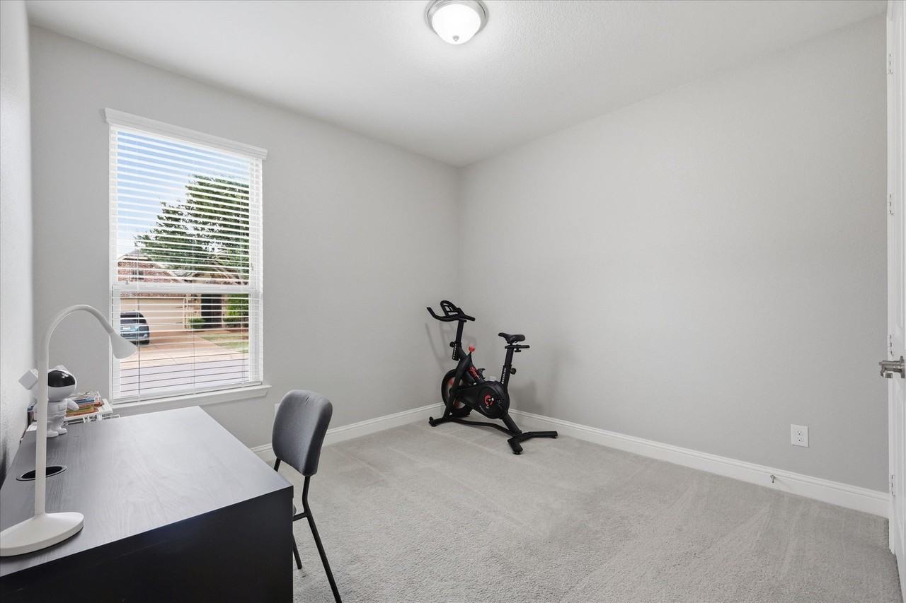 4116 Onyx Way - Photo 4 of 26