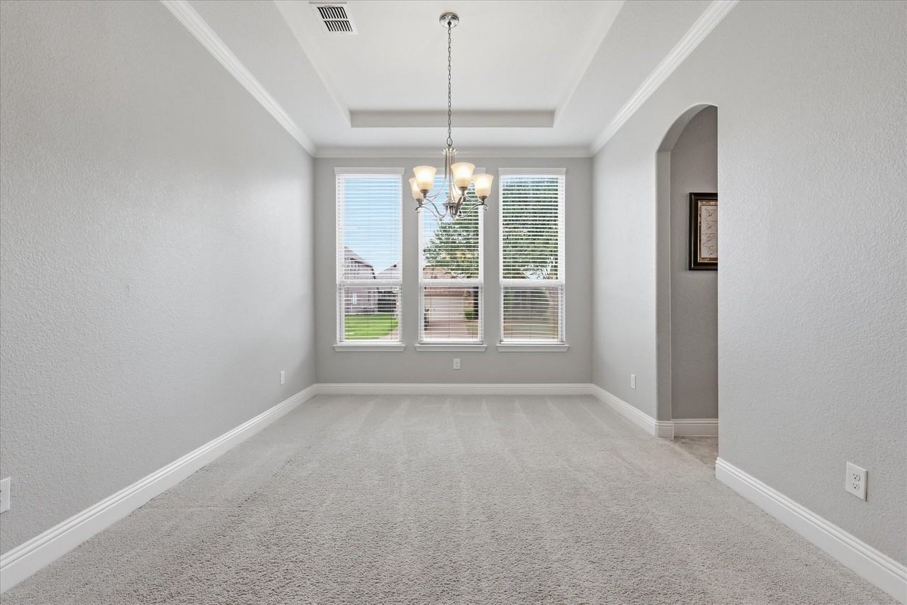 4116 Onyx Way - Photo 6 of 26