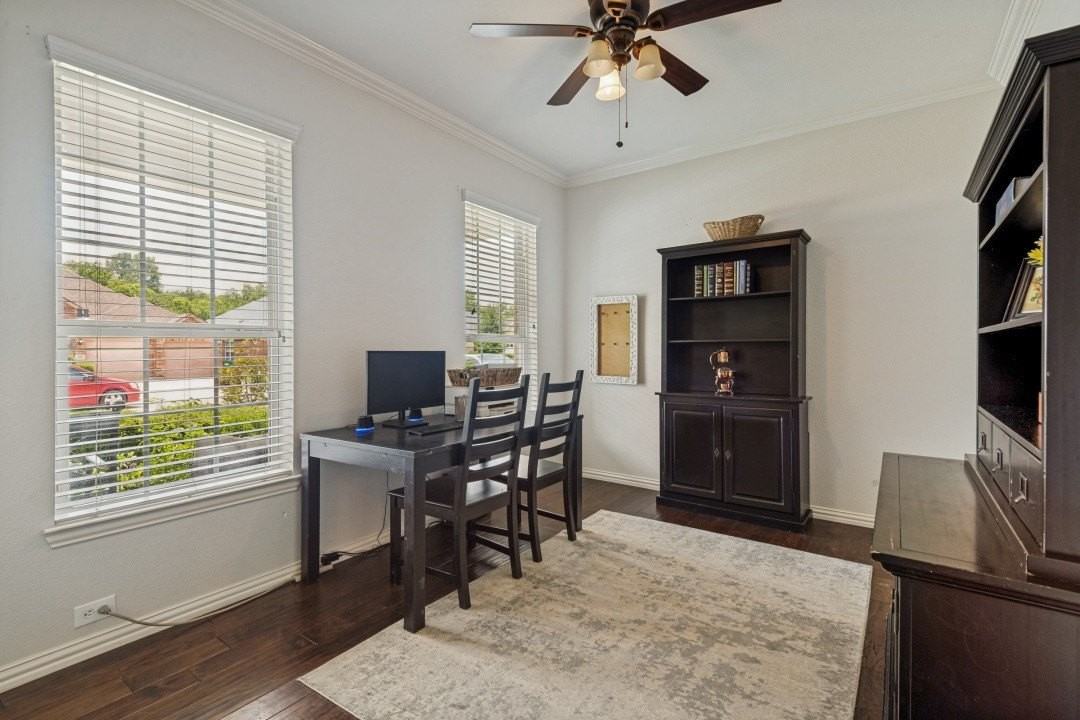 314 Blackhaw Dr - Photo 4 of 25