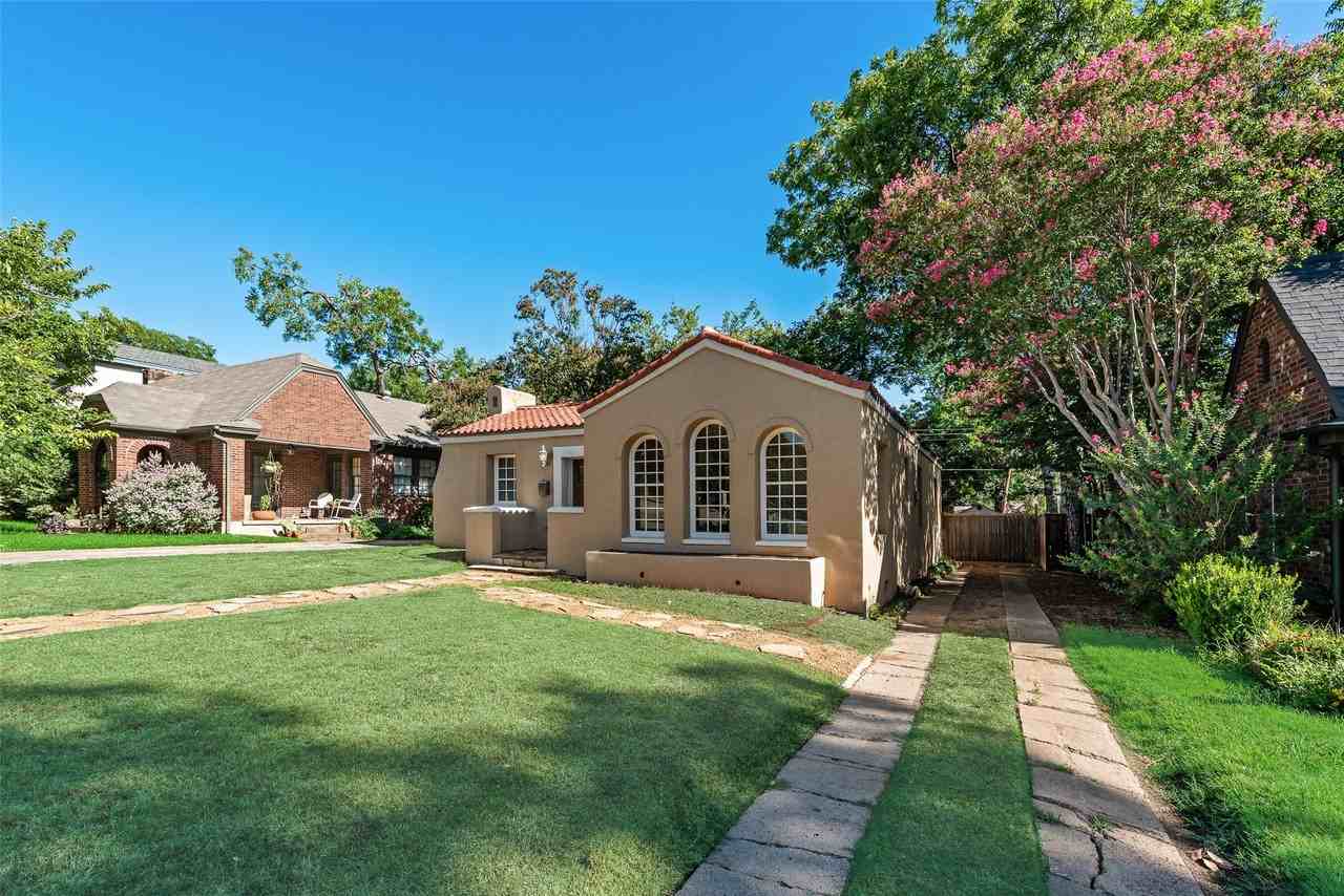 811 Kidd Springs Dr - Photo 2 of 25