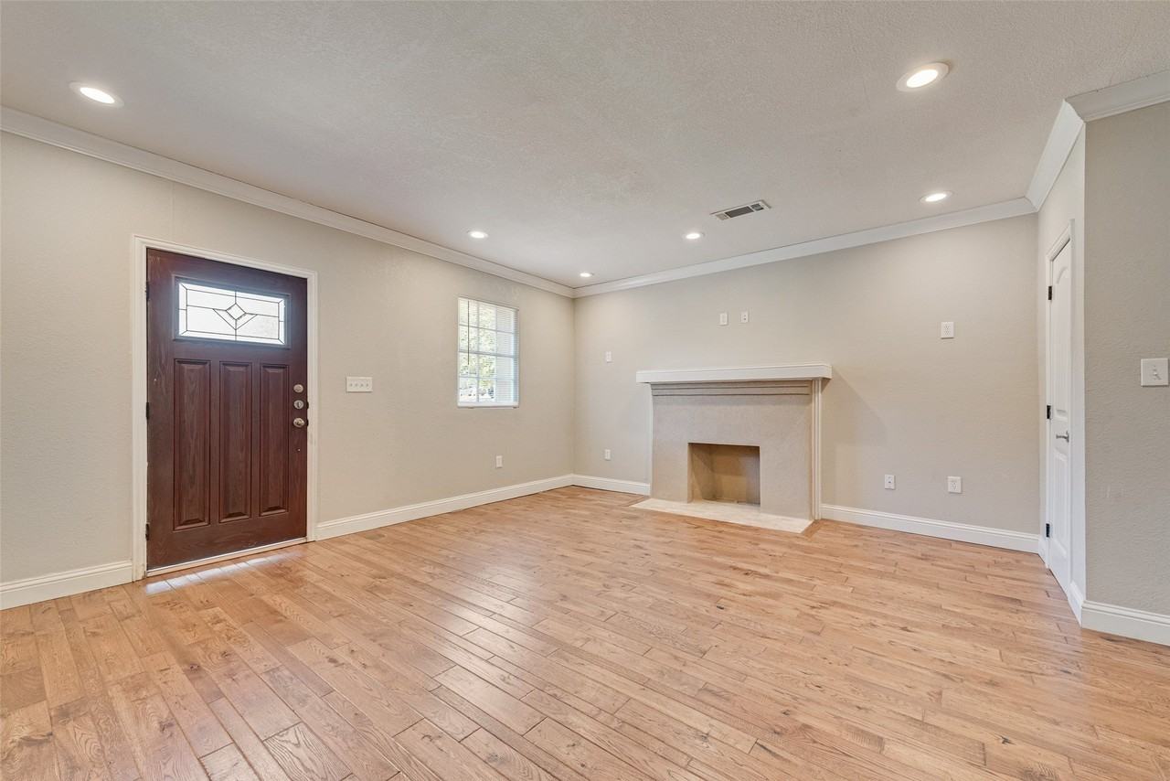 811 Kidd Springs Dr - Photo 5 of 25