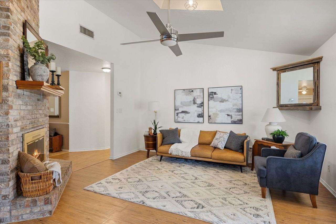 417 Sky Harbour Ct - Photo 4 of 36