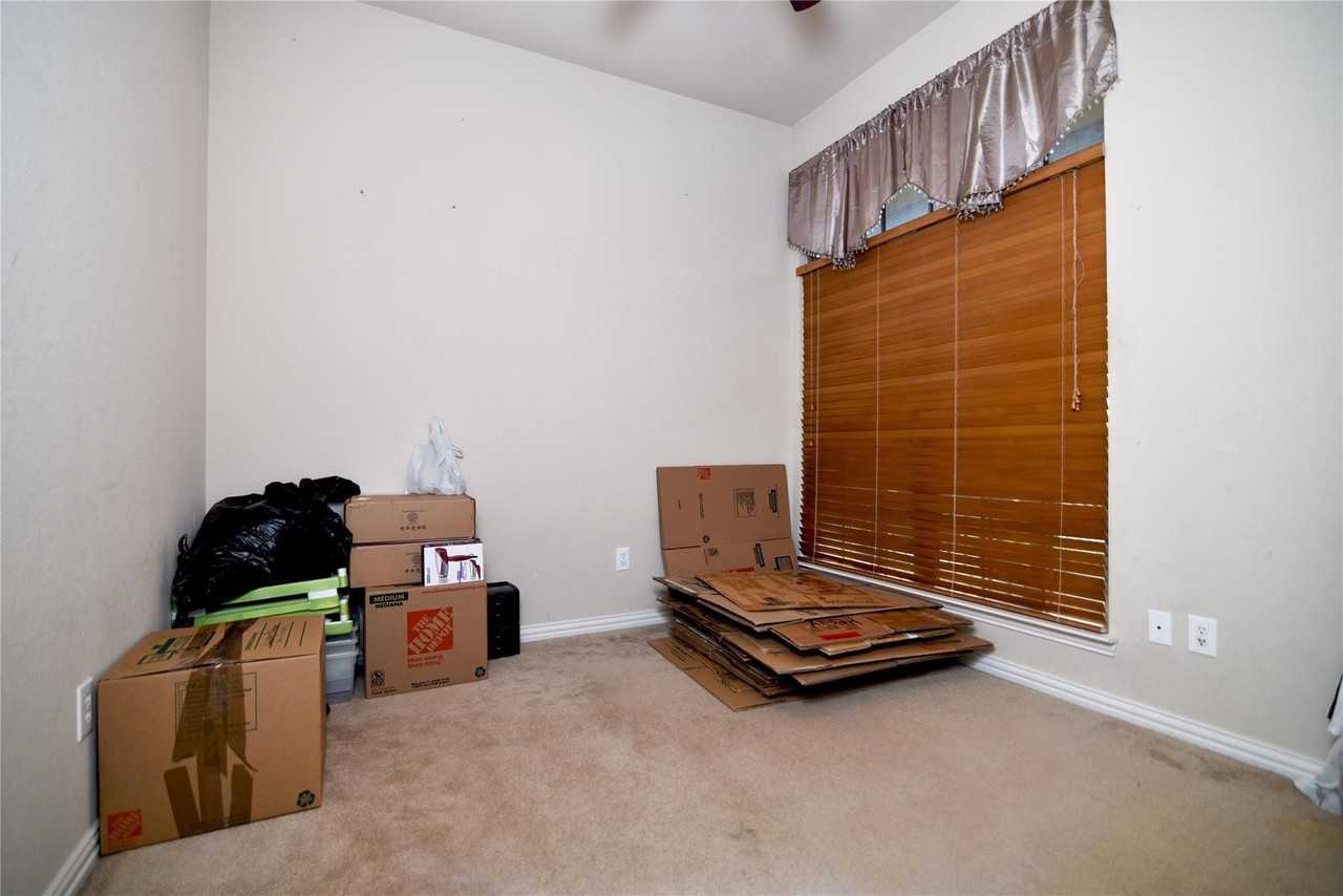 122 Chinaberry Trl - Photo 4 of 24