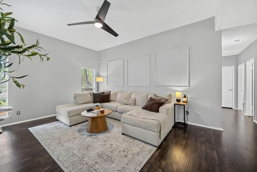 10401 High Hollows Dr #201 - Photo 3 of 32