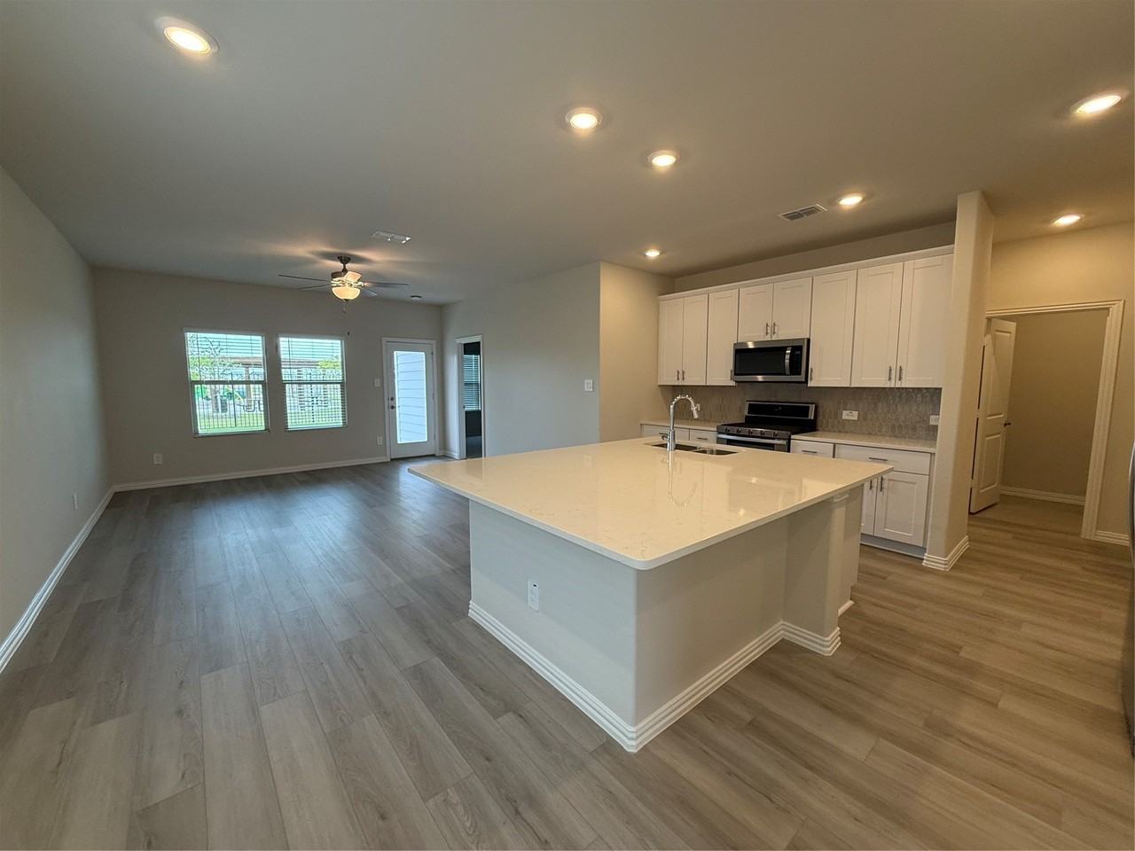 5907 Belchamp Dr - Photo 5 of 23
