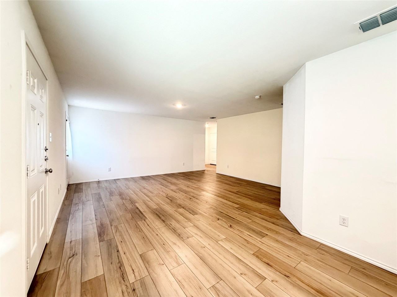 5903 Nyquist Way - Photo 7 of 22