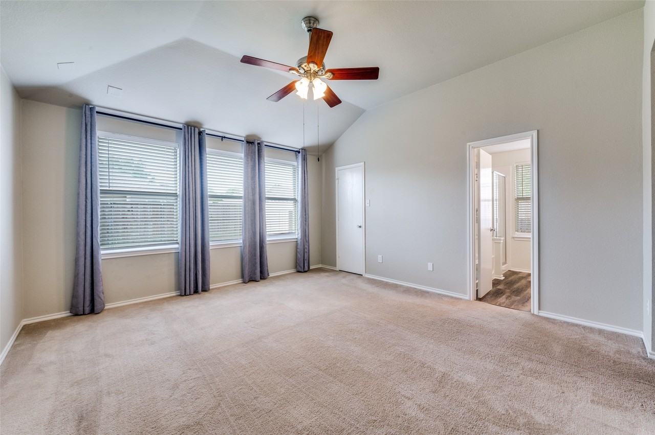 1277 Stone Ln - Photo 6 of 15