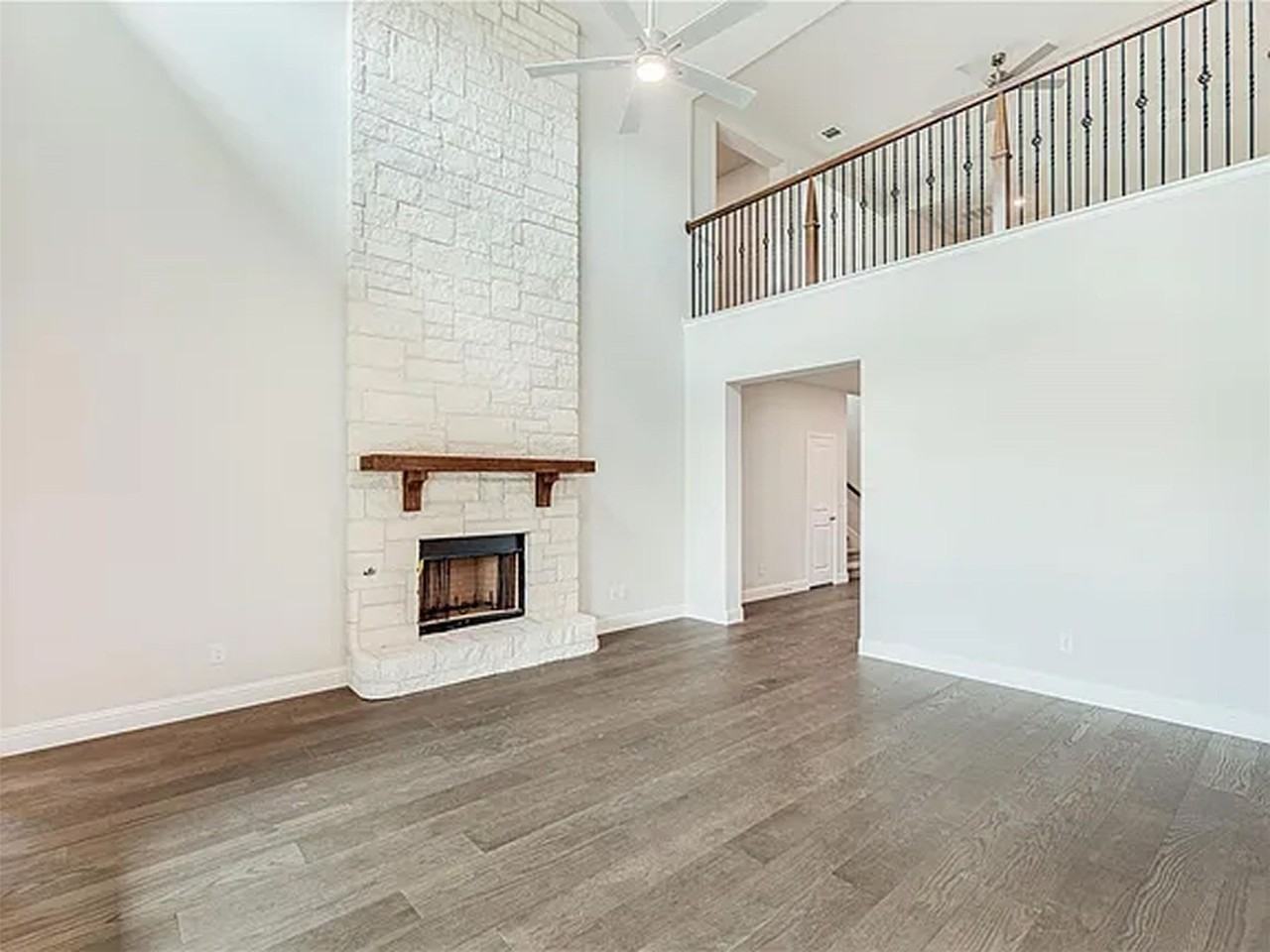 1010 Ridgehurst Rd - Photo 3 of 29