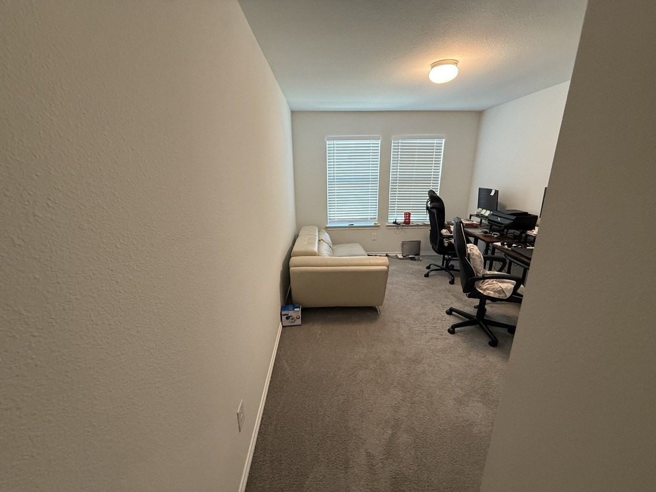 932 Crockett St - Photo 7 of 39
