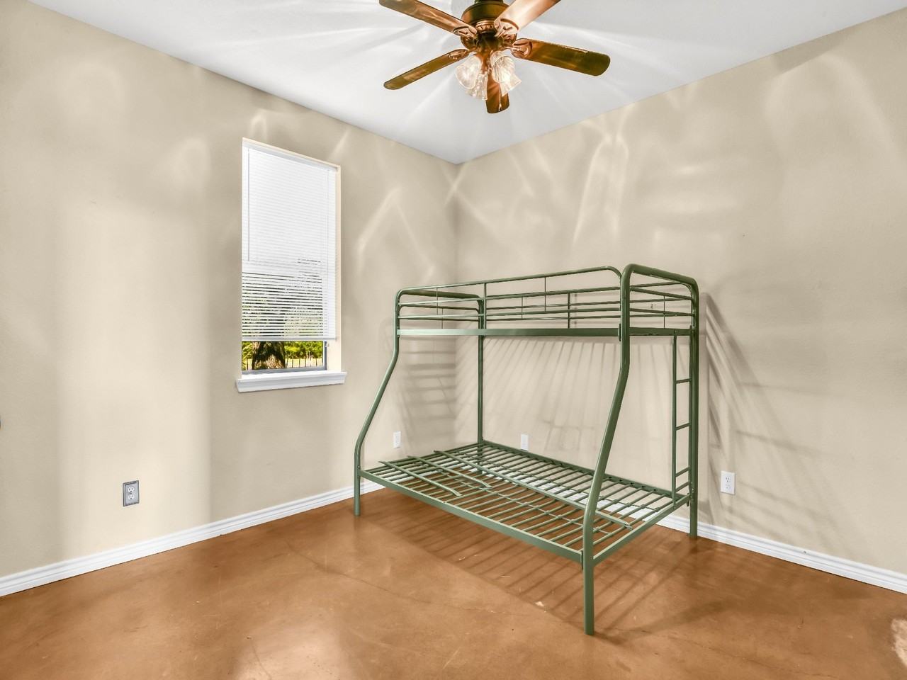 4507 County Road 2690 - Photo 7 of 10
