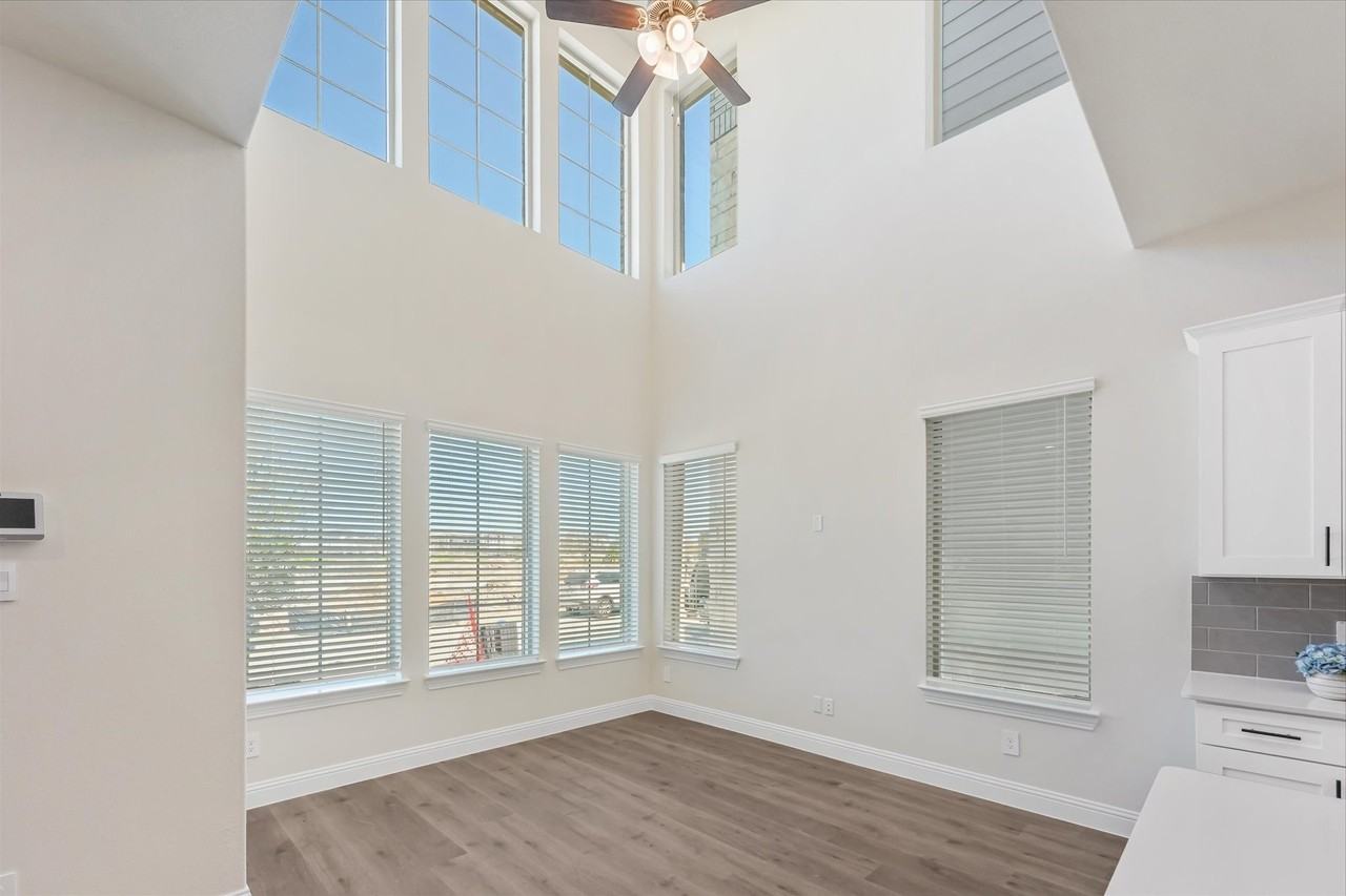 4550 Community Ct - Photo 4 of 24