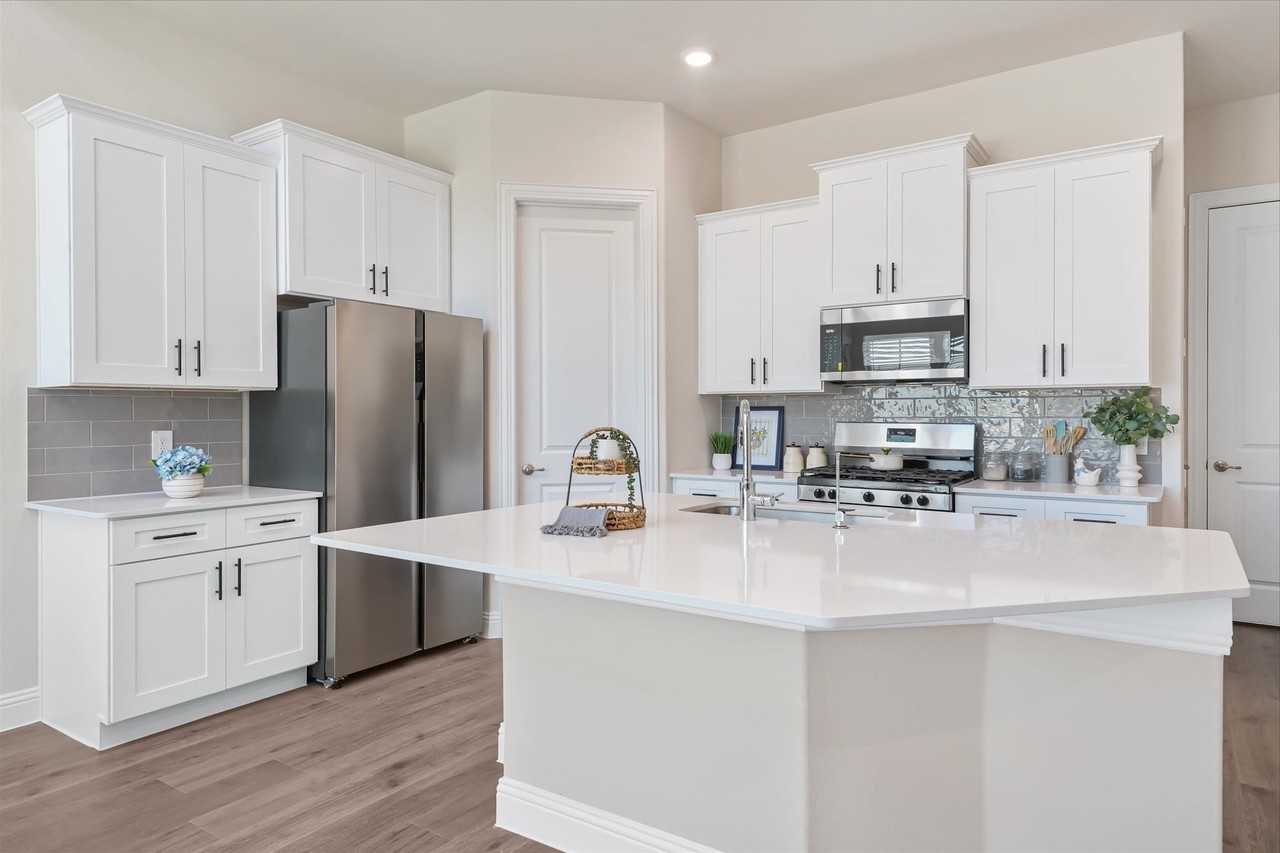 4550 Community Ct - Photo 7 of 24