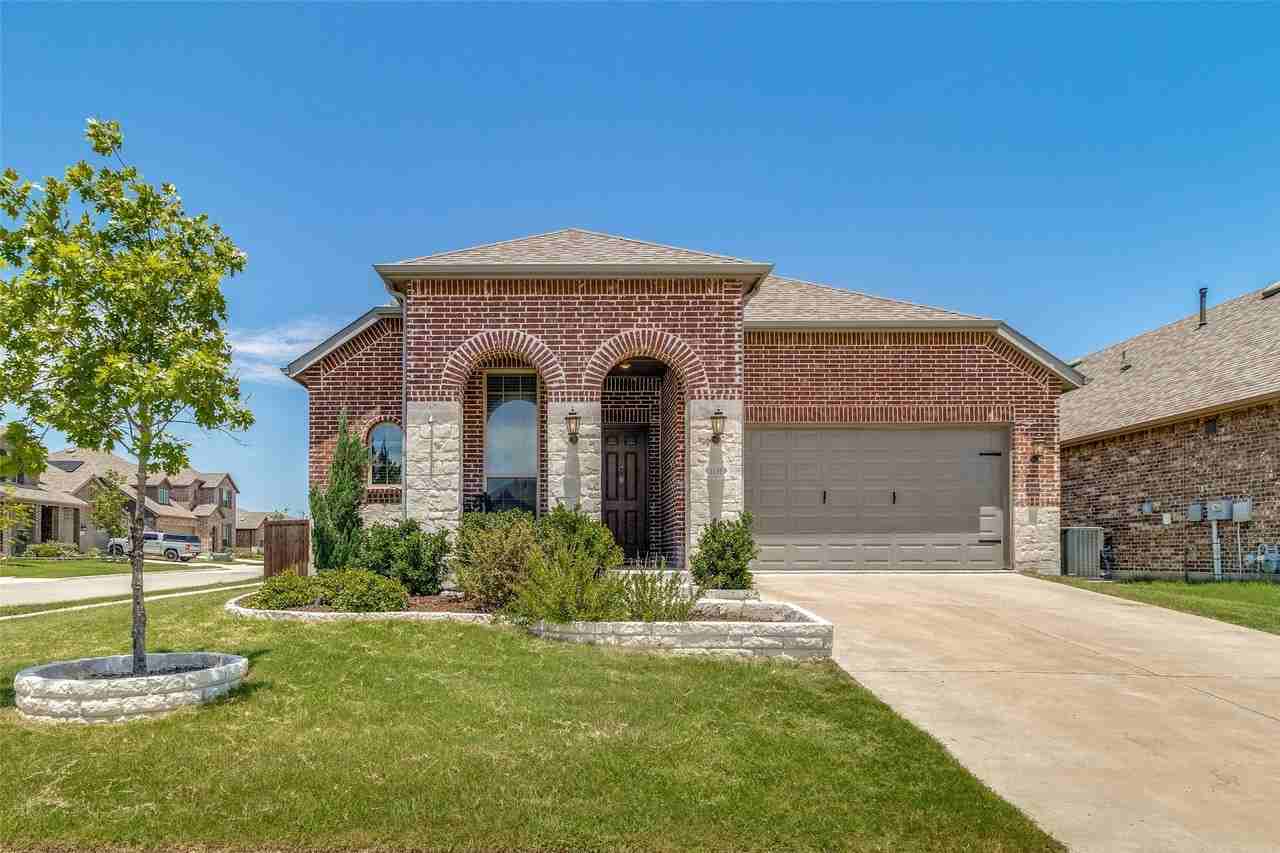1130 Chatsworth Dr - Photo 2 of 25