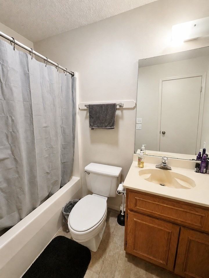 1110 S Rusk St #A - Photo 6 of 8