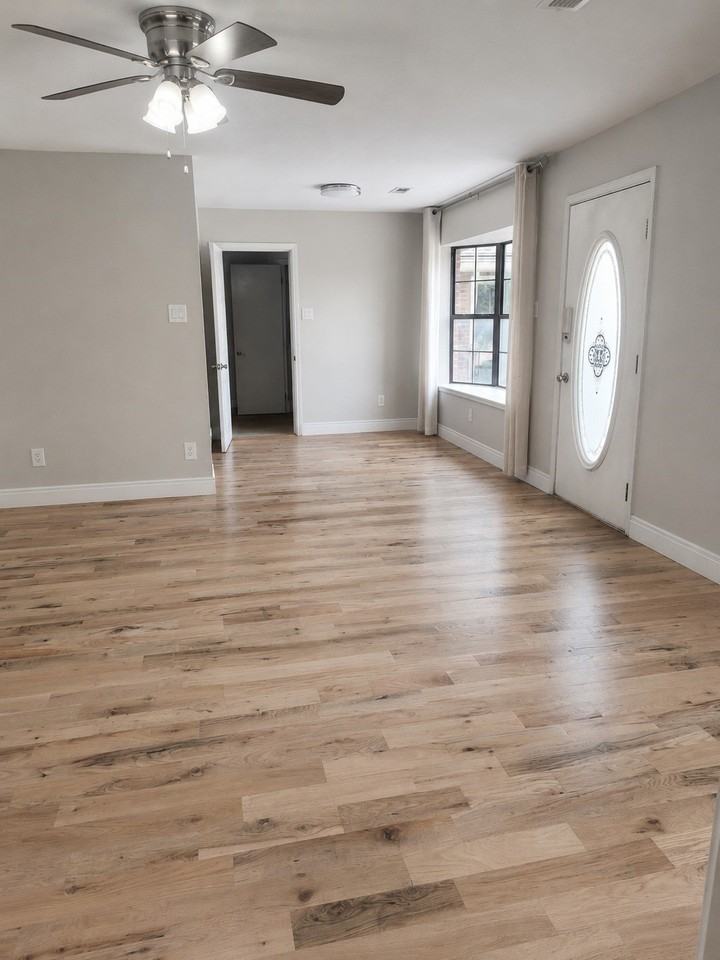 4601 Hazel St #B - Photo 3 of 13