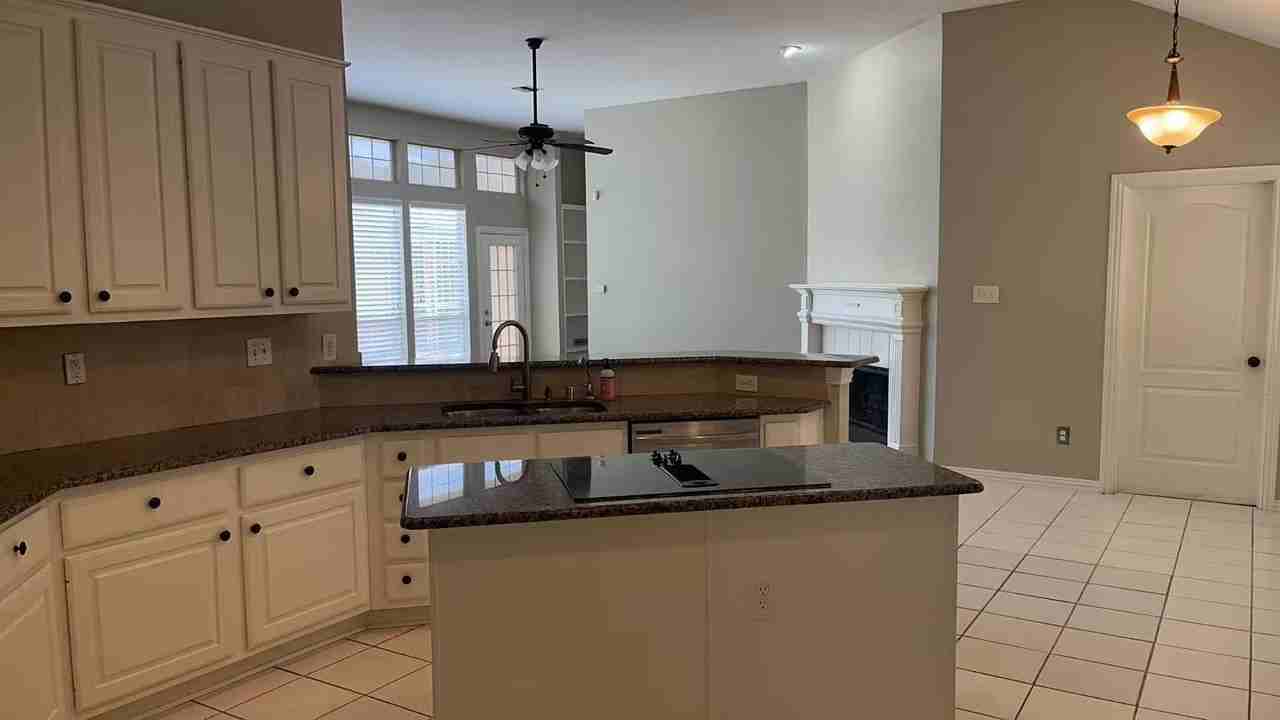 4645 Wales Dr - Photo 5 of 16