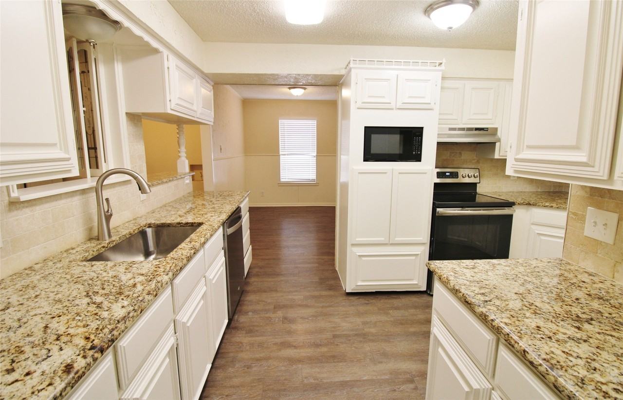 900 Valley Ridge Dr - Photo 6 of 21