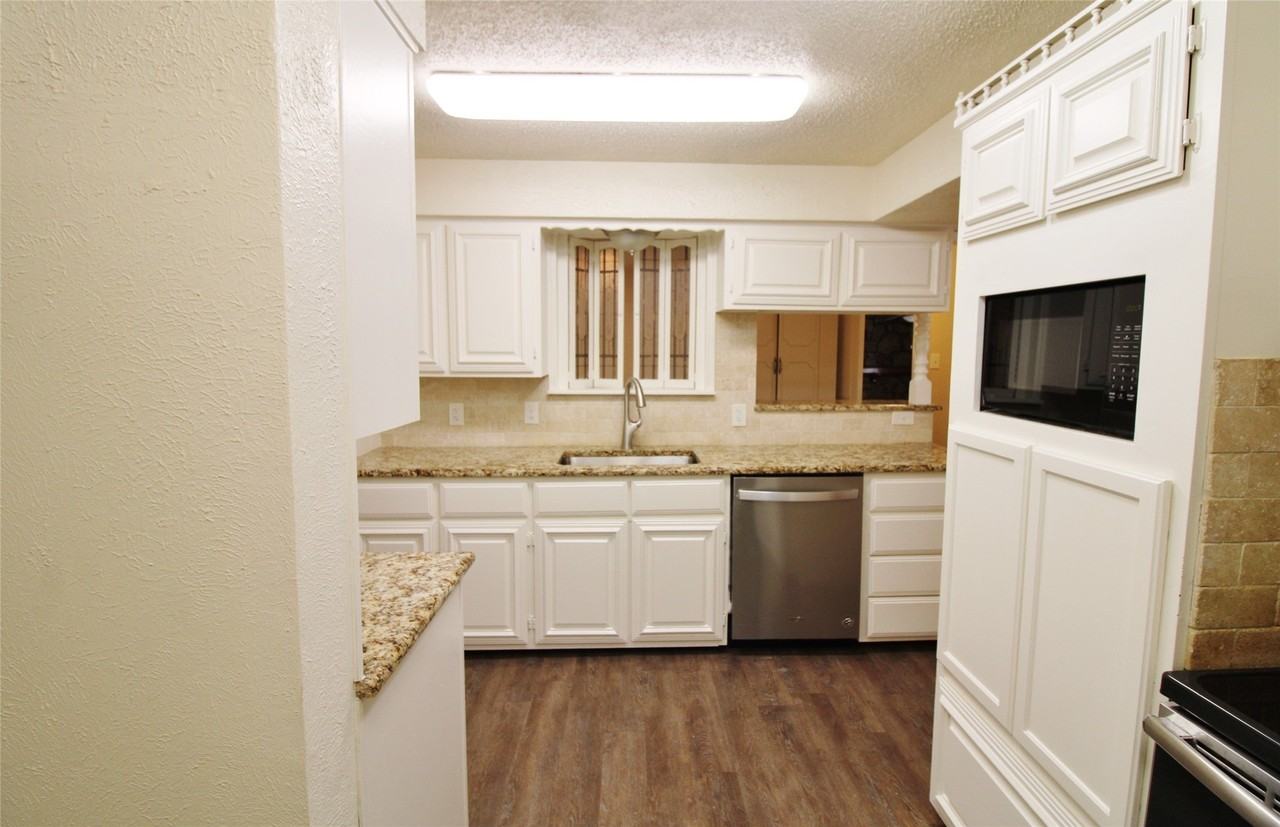 900 Valley Ridge Dr - Photo 7 of 21