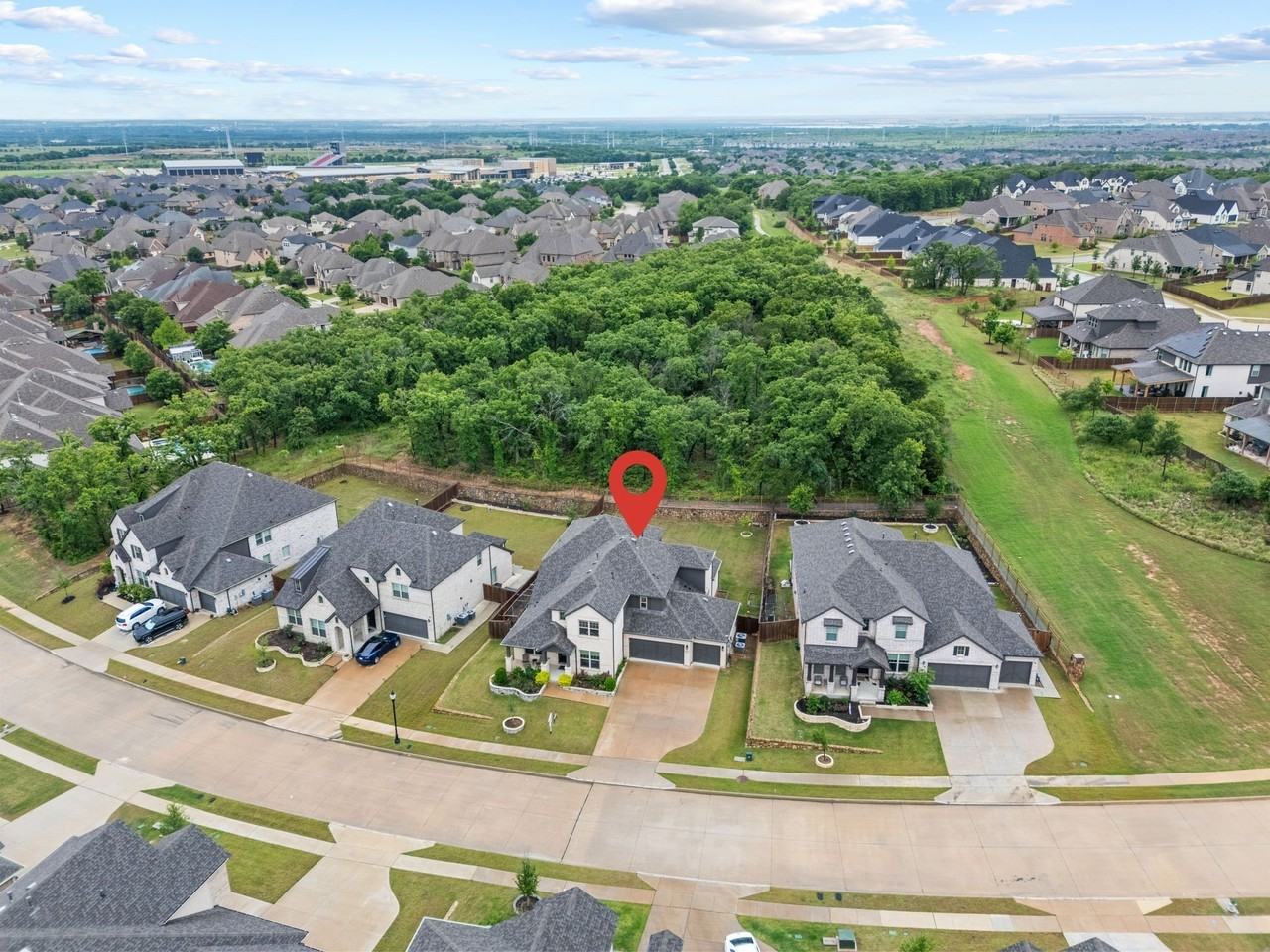 10736 Smoky Oak Trl - Photo 2 of 28