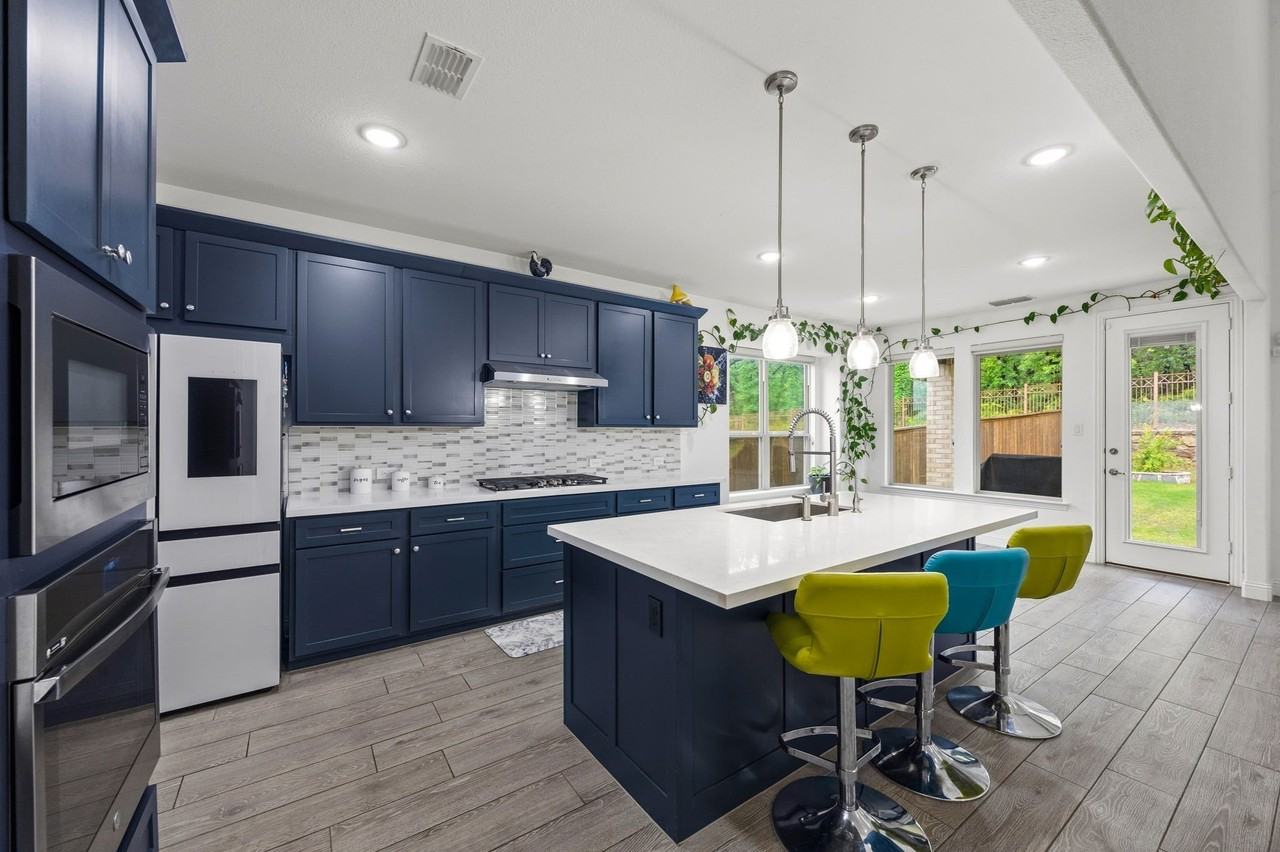 10736 Smoky Oak Trl - Photo 6 of 28
