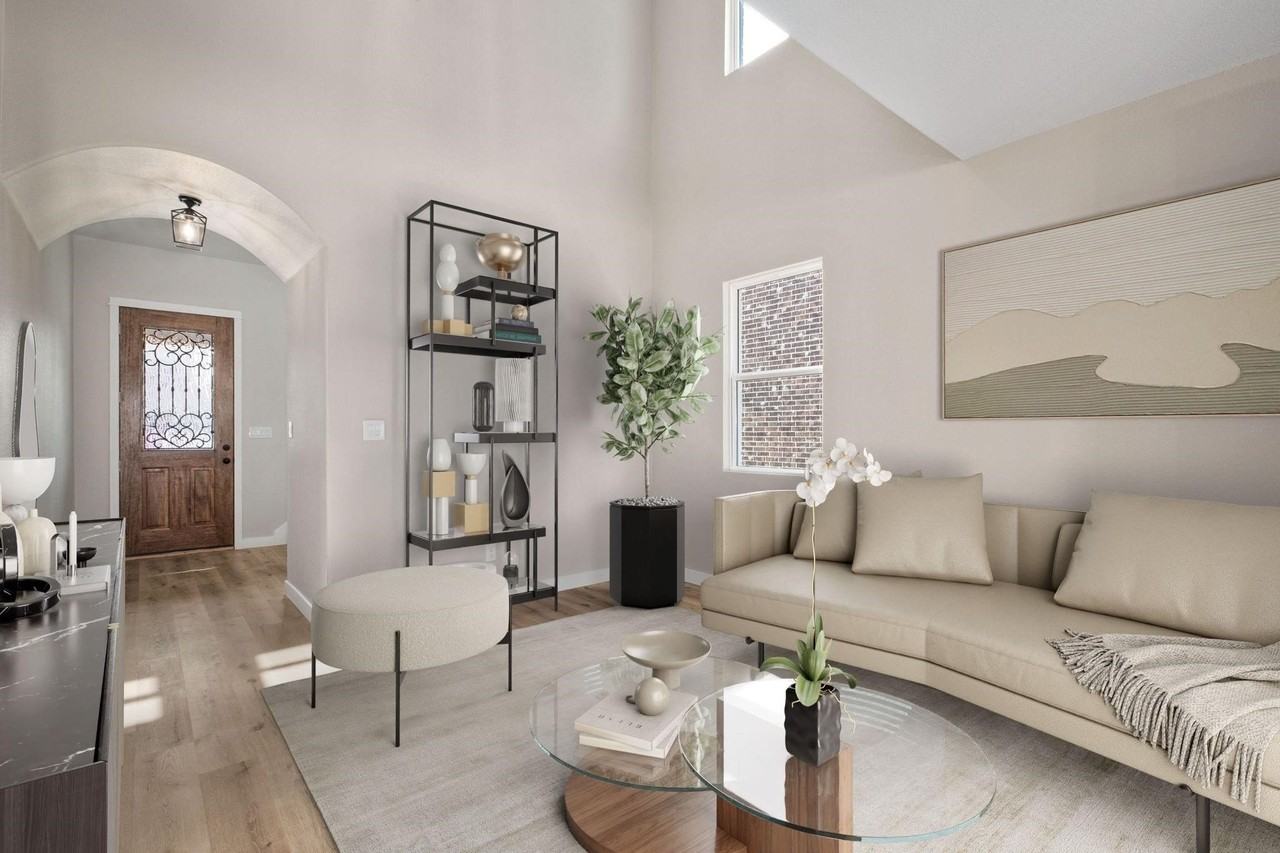 110 Brooks St - Photo 4 of 31