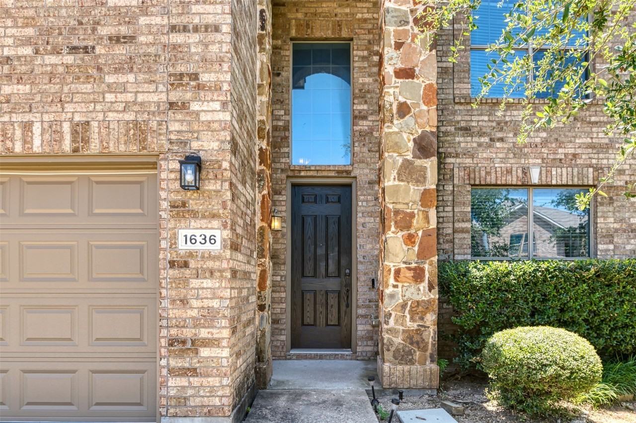 1636 Quail Grove Dr - Photo 3 of 32