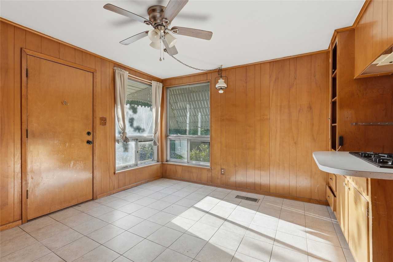2204 Tierney Rd - Photo 6 of 18