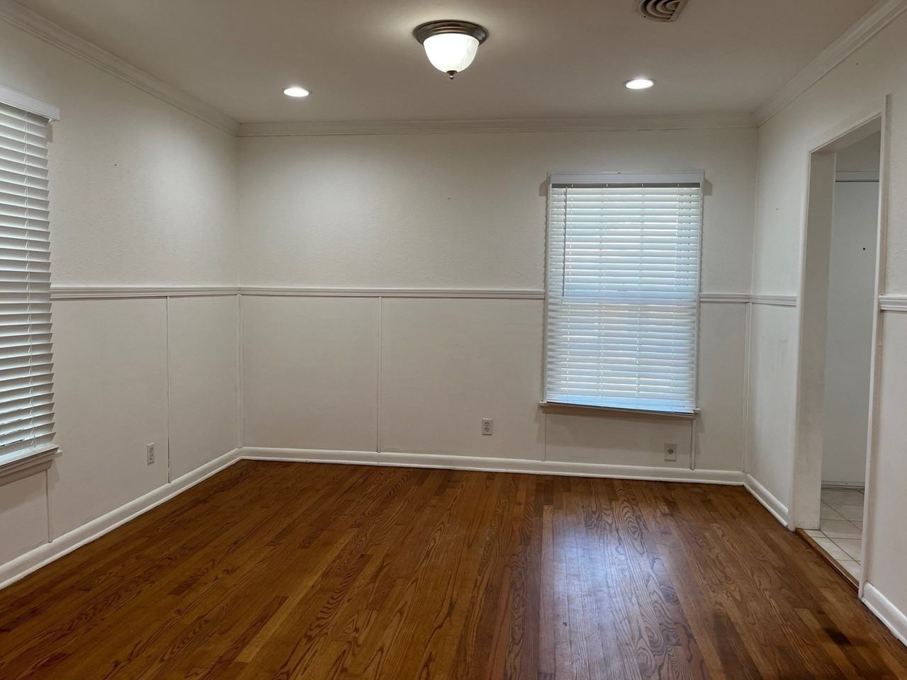 9532 Dixie Ln - Photo 5 of 14