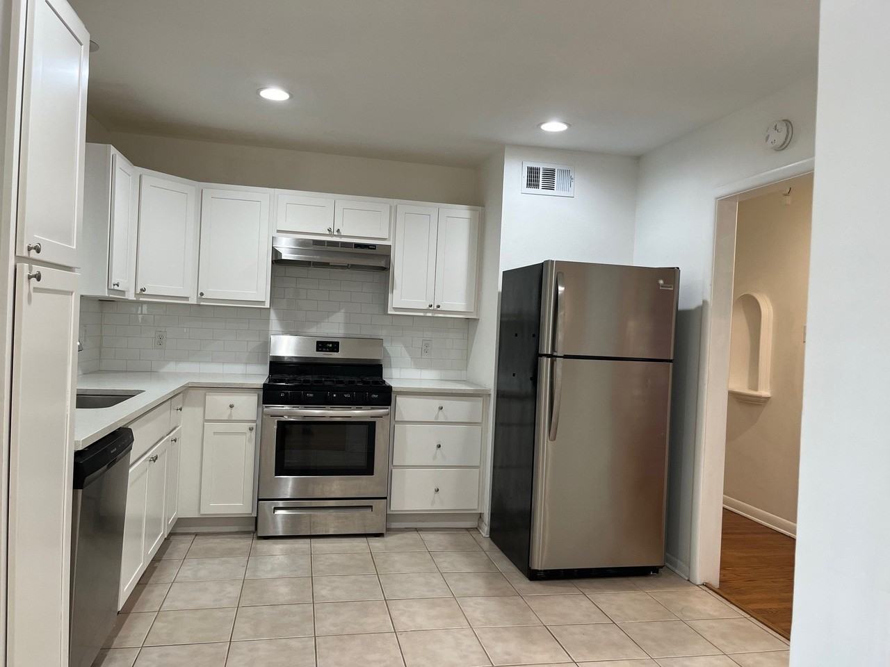 9532 Dixie Ln - Photo 6 of 14