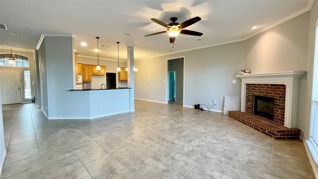 5330 Golfside Dr - Photo 7 of 21