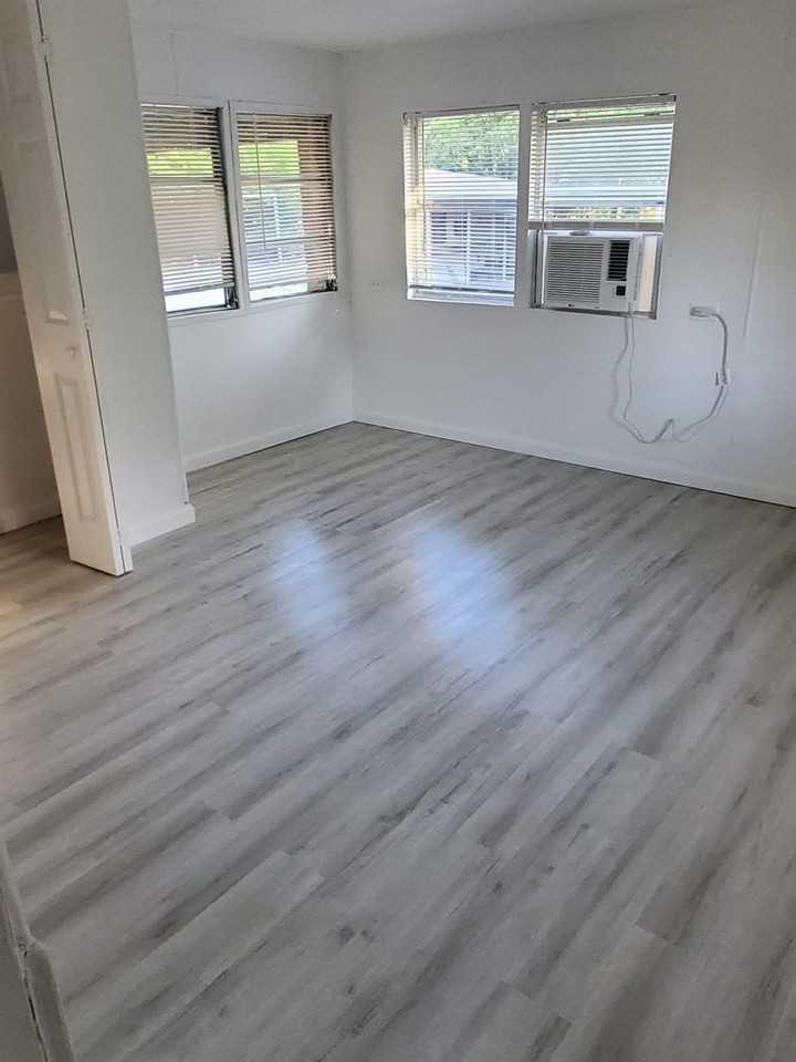 4405 Oneal St #4 - Photo 5 of 17
