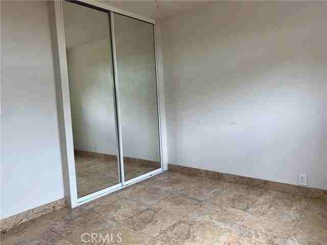 12752 Lemay St - Photo 4 of 8