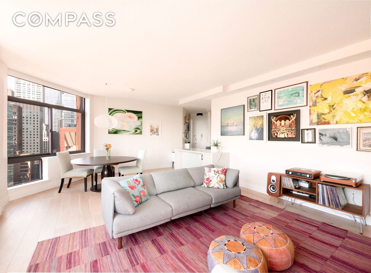 303 E 43rd St #27A - Photo 3 of 17