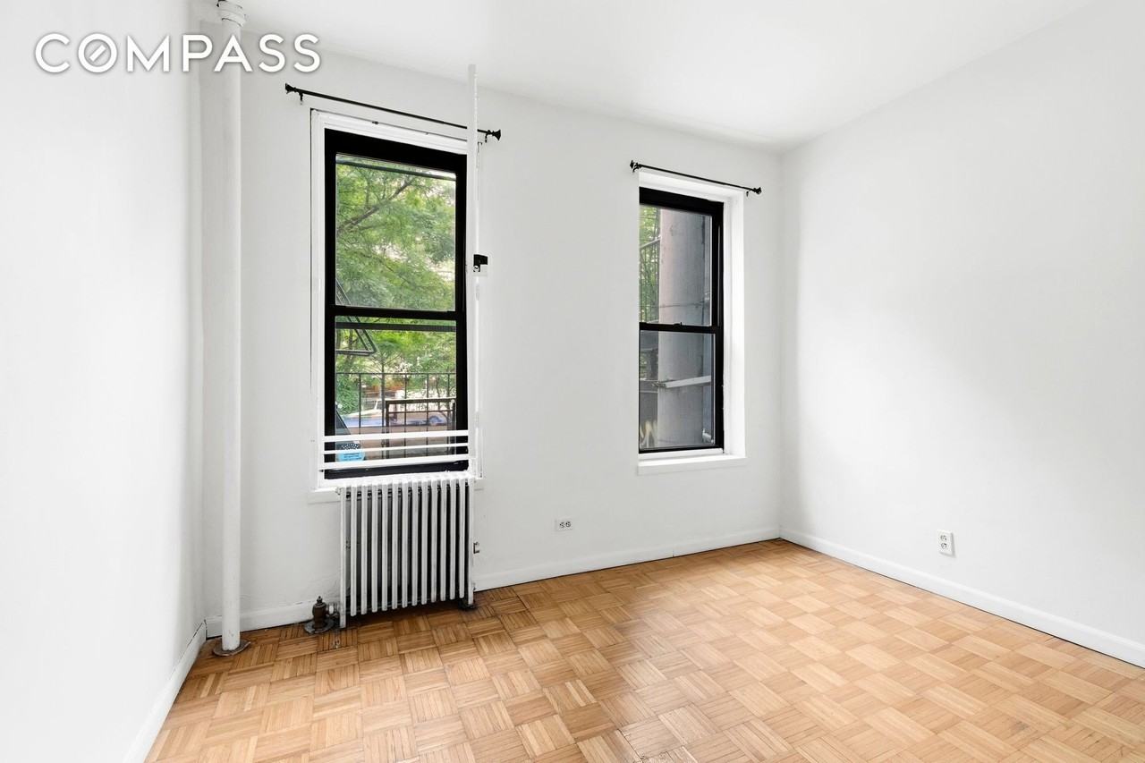 46 Allen St #1B - Photo 4 of 4