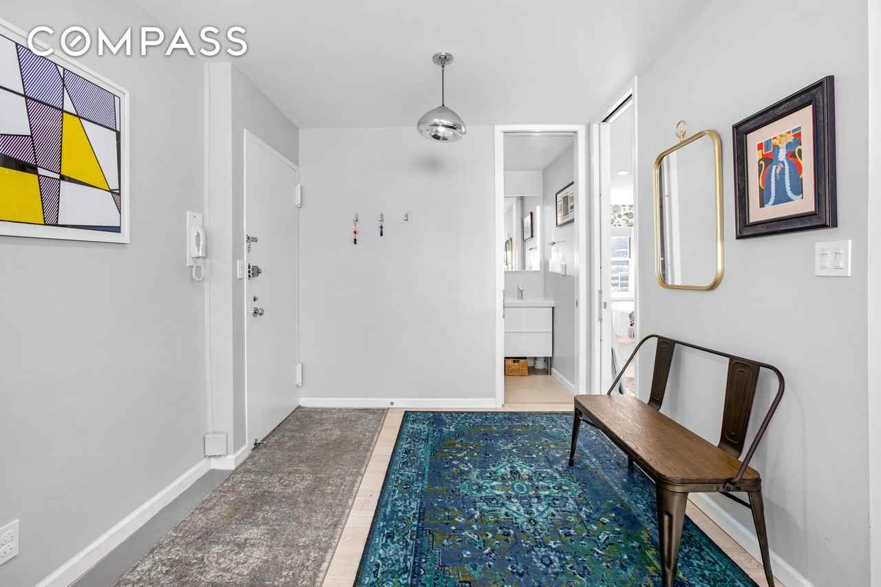 130 E 63rd St #10A - Photo 4 of 10