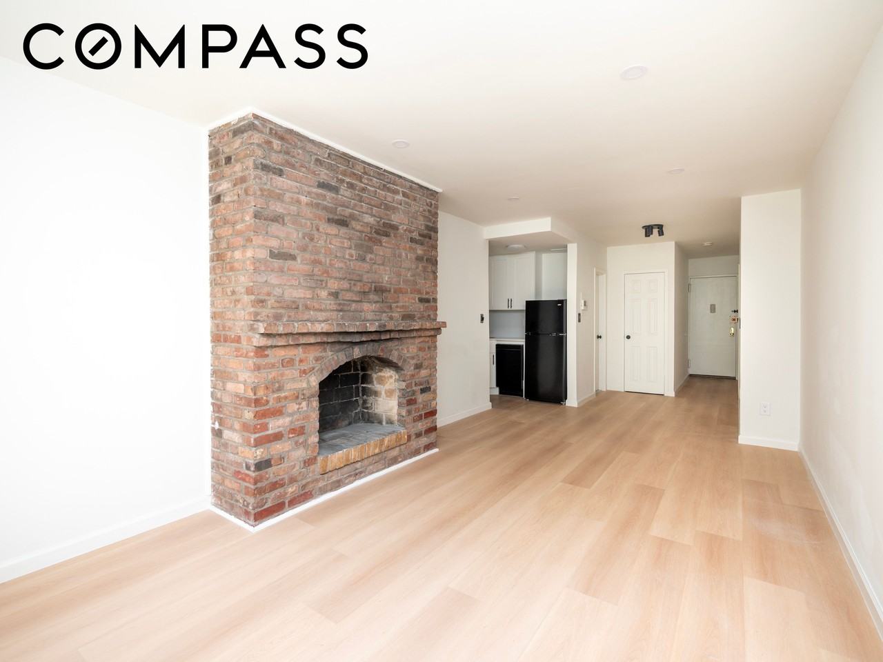 314 W 56th St #4E - Photo 2 of 6