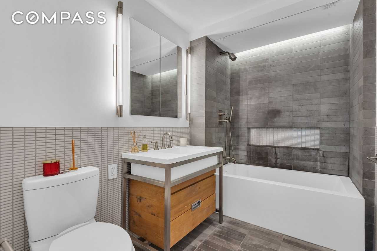 211 E 13th St #2H - Photo 6 of 11