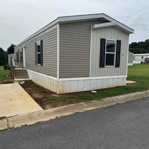 82 Teasley Ln - Photo 7 of 24